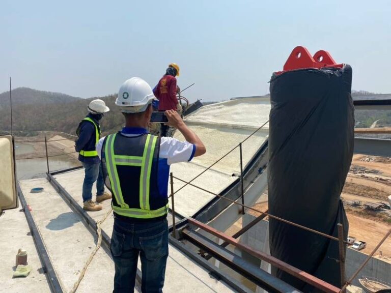 รับฉีดพ่นโฟมหลังคาคลองสาน